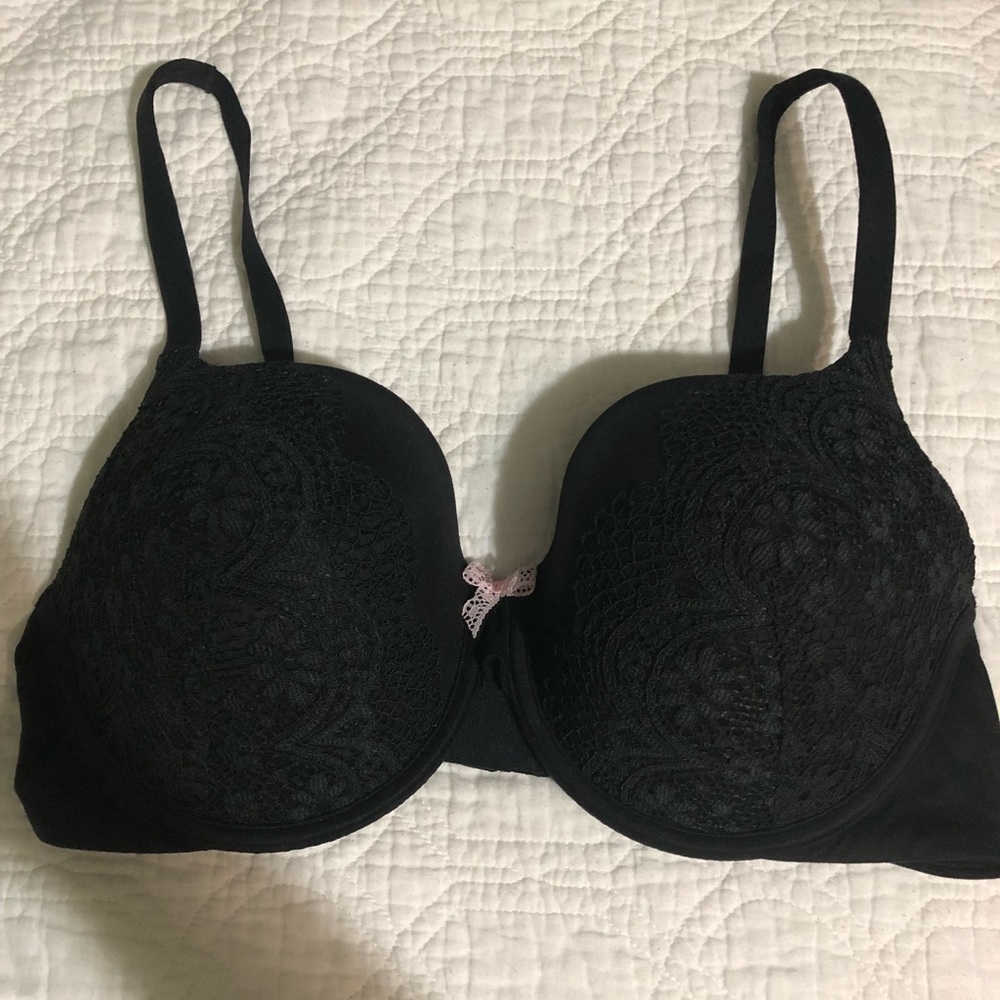 NEW- Victoria’s Secret perfect coverage Bra